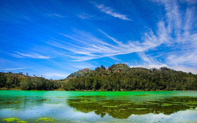 Foto Keindahan Telaga Warna di Kabupaten Wonosobo - Tabibito Jateng